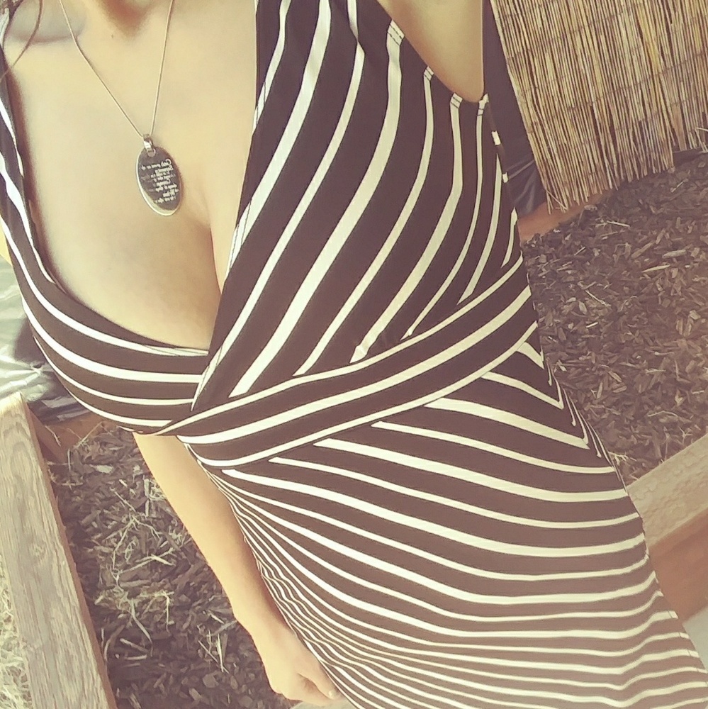 B&W Striped Dress-Accessories Included!!